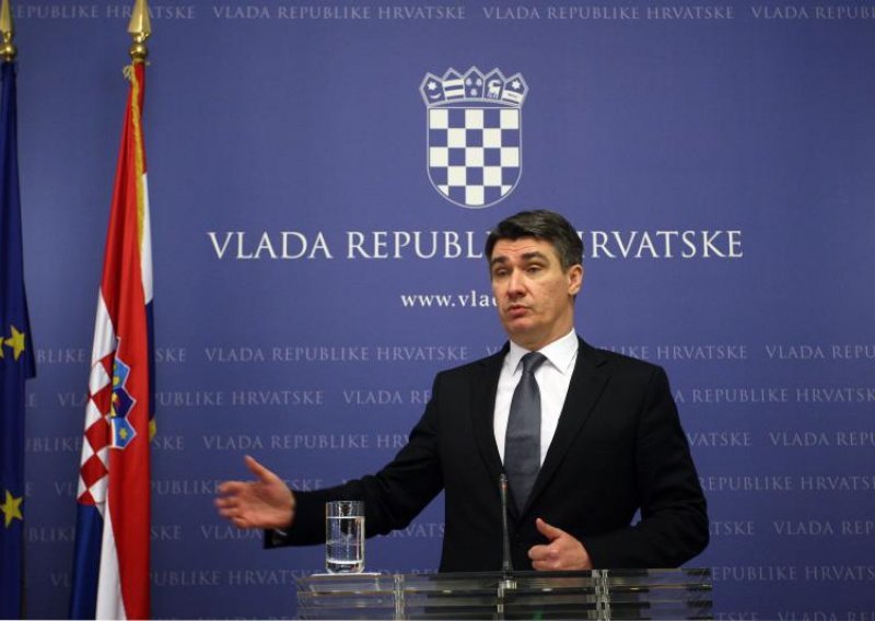 PM holds press conference on date for EP elections in Croatia