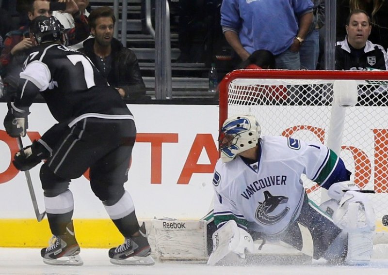 NHL: Uvjerljiva pobjeda aktualnih prvaka