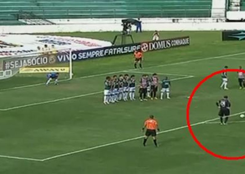 Opet se proslavio: Ovakvog golmana nema nigdje!