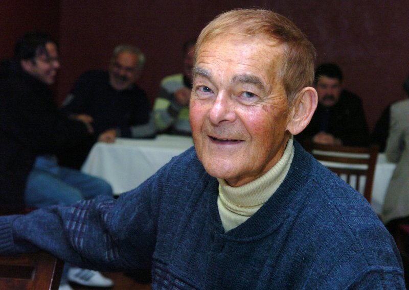 U 92. godini preminuo legendarni napadač Dinama Željko Čajkovski