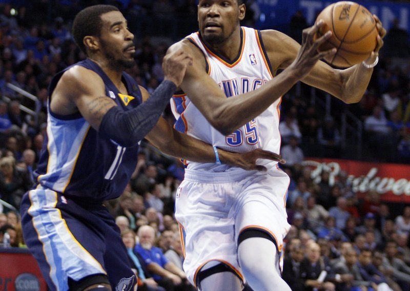 Durant i Westbrook lako razbili Memphis