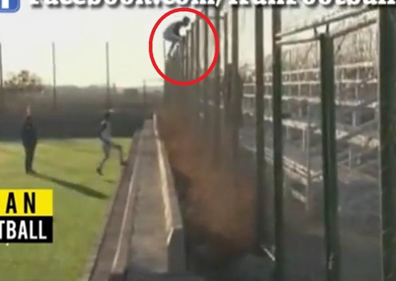Dva i pol metra visoka ograda nije zaustavila podivljale nogometaše