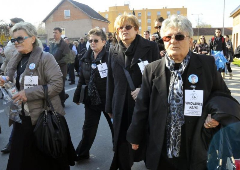 I Vukovarske majke protiv dvojezičnosti