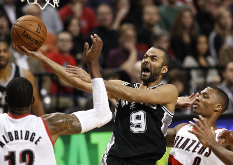 Spursi postavili novi klupski rekord, Clippersima 13. slavlje u nizu!