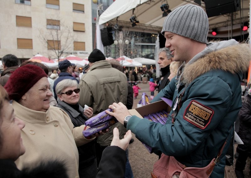 Kako Saša Lozar osvaja obožavatelje?