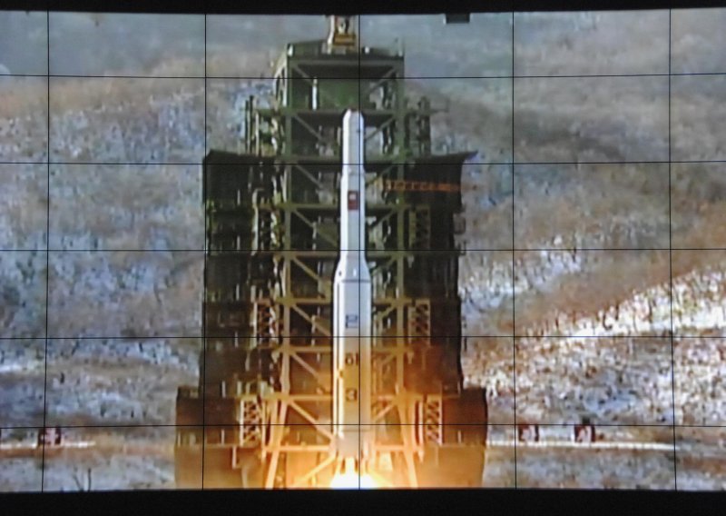 Sjeverna Koreja (ne)uspješno ispalila nove rakete