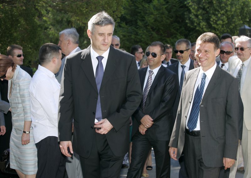 HDZ comments on Josipovic's consensus statement