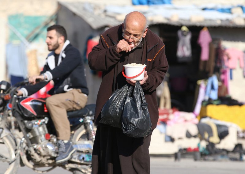 UN: Ponestaje hrane za 250.000 osoba u Alepu