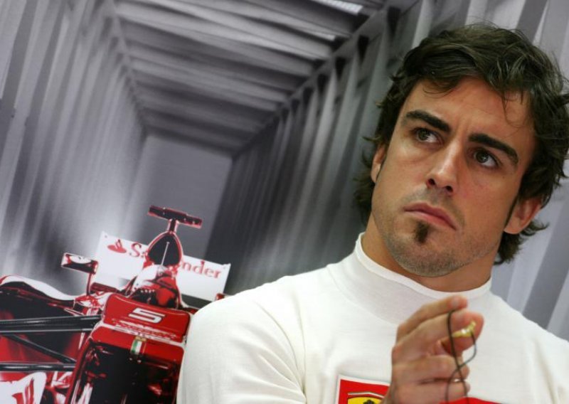 Alonso žestoko napao 'ruku koja ga hrani'