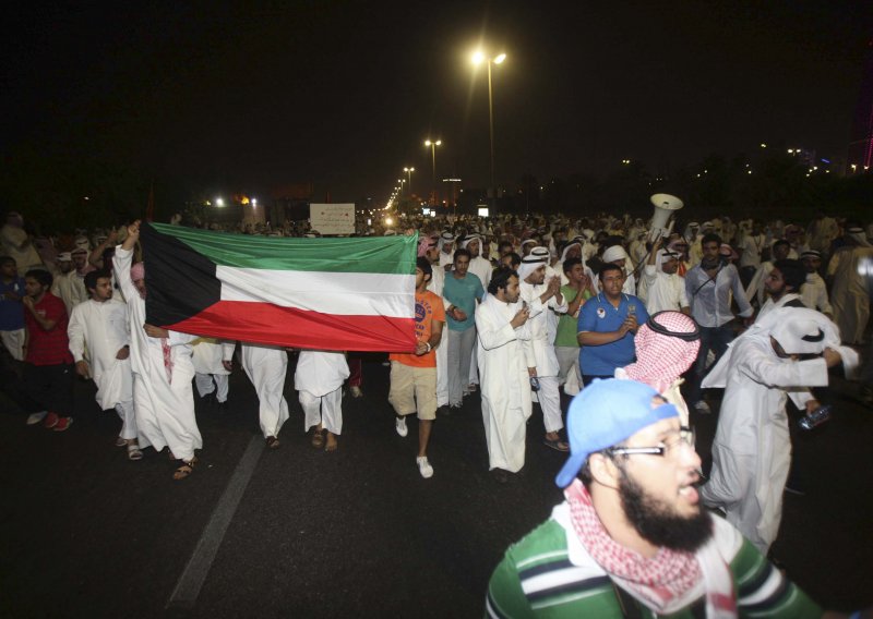 U neredima u Kuvajtu ozlijeđeno više od 100 prosvjednika