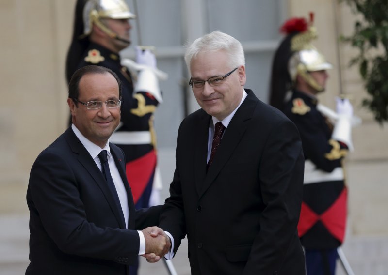 Josipovic and Hollande open exhibition of Croatian medieval art