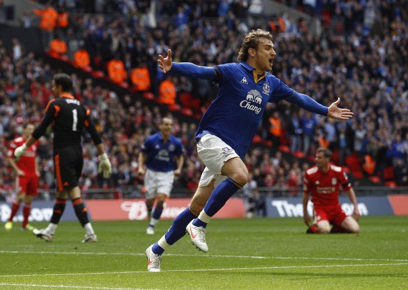 Jelavić zabio, Liverpool preokrenuo