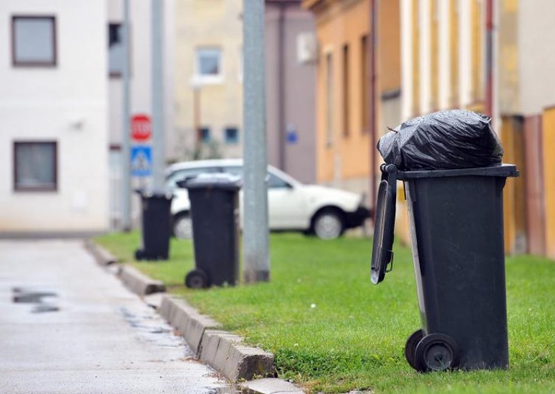 Inspektorica dopušta ilegalno odlaganje otpada!