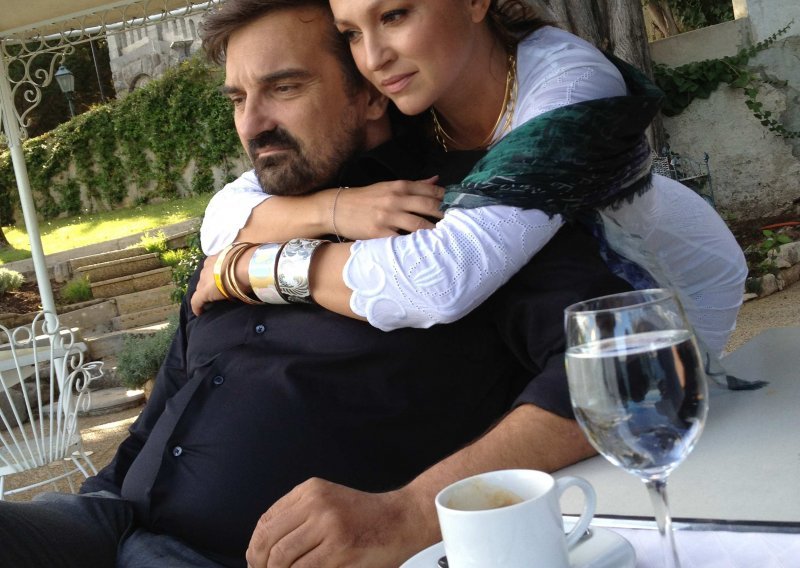 Strastveni zagrljaji Nine Badrić i Leona Lučeva