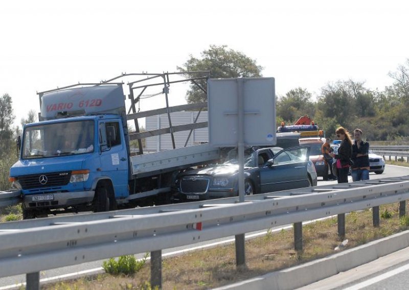 Najmanje pet ozlijeđenih u sudaru kod Zadra