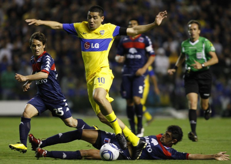 Riquelme napustio Boca Juniorse i nogomet