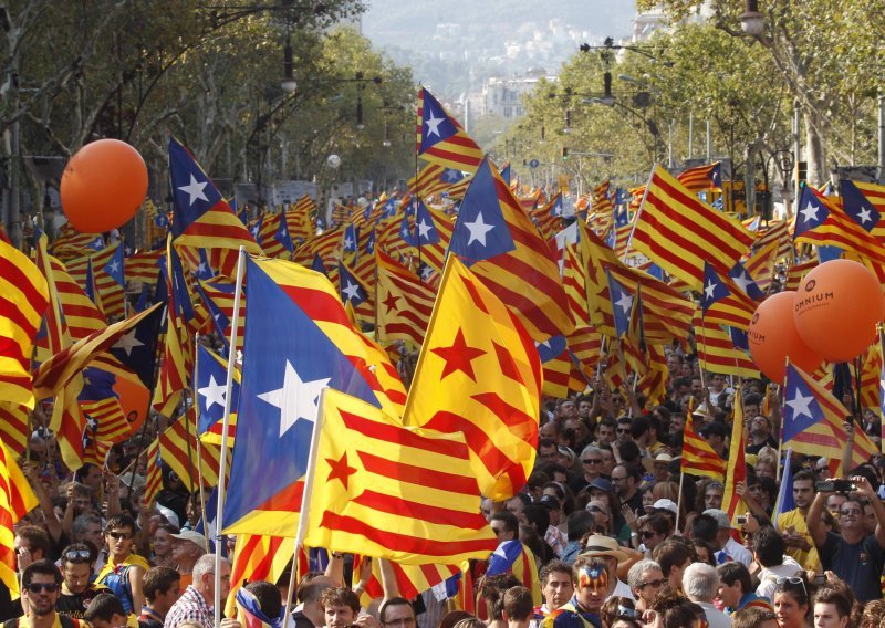 Milijun i pol ljudi marširalo za neovisnost Katalonije