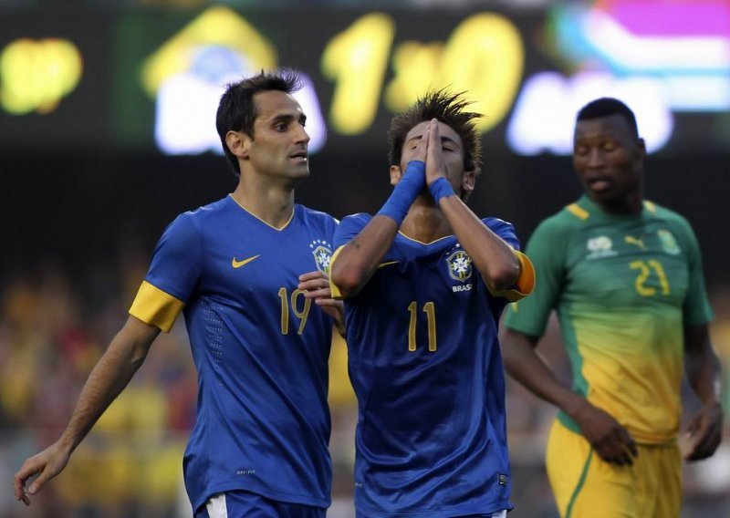 Neymarov odgovor na kritike: Gadi mi se, nisam ja stroj