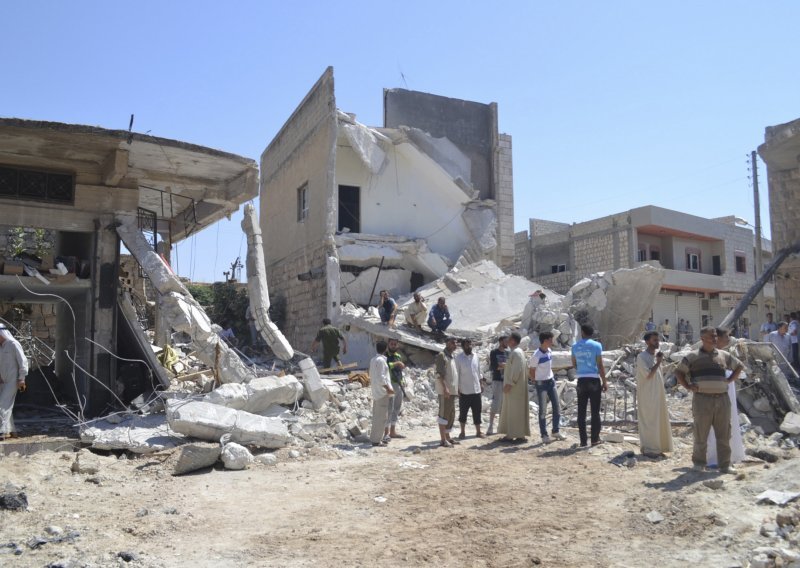 Bobardirani Damask i Alep, gotovo 40 mrtvih
