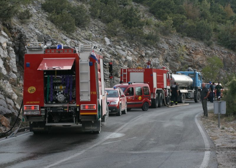 Požar iz BiH prešao na hrvatsku stranu