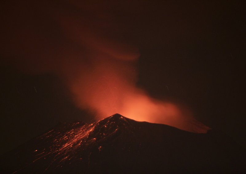 Eruptirao i vulkan Popocatepetl!