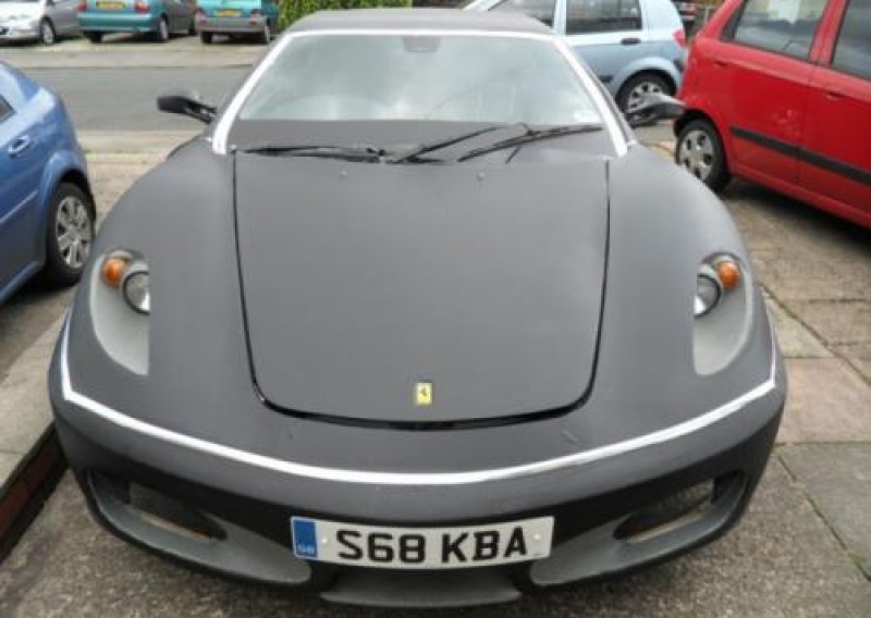 Biste li ikad povjerovali da je ovo Ferrari?