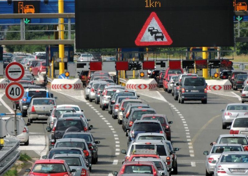 HAK: Vrlo gust promet prema Zagrebu