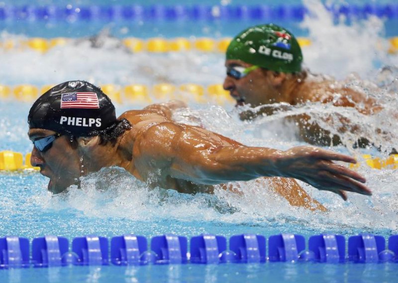 Phelpsu 17. zlato, dan američkih 'klinki'
