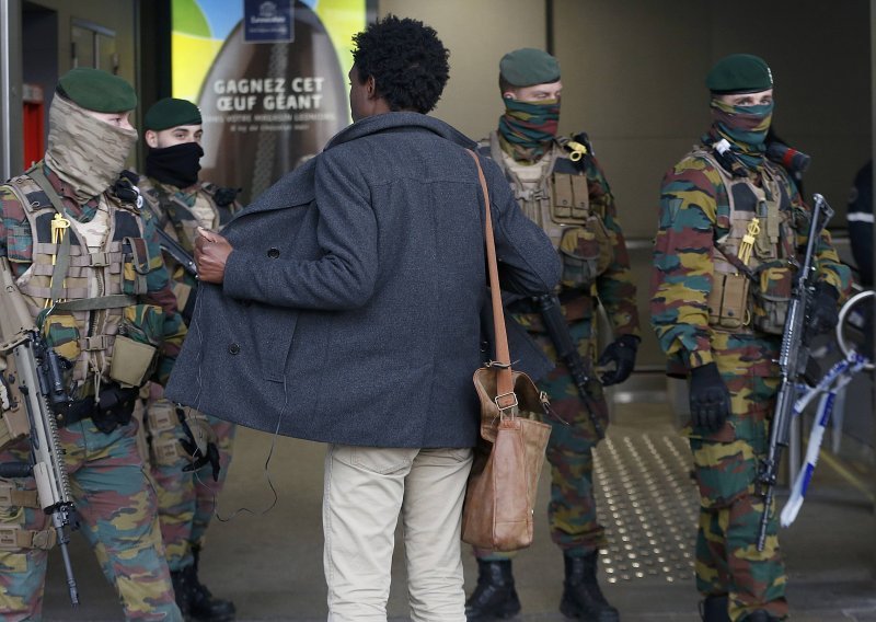 U akcijama u Bruxellesu uhićena tri ekstremista, dvojica ranjena