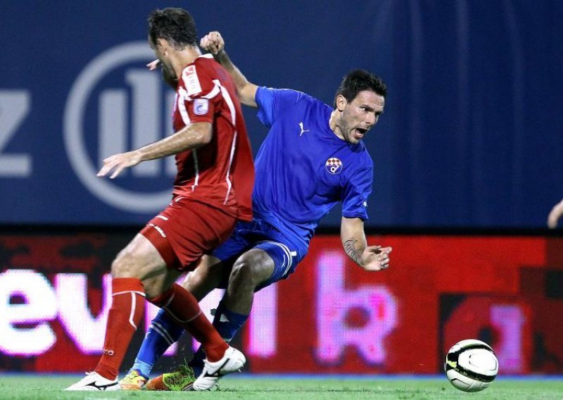 Dinamo teško do bodova, Boysi napustili stadion