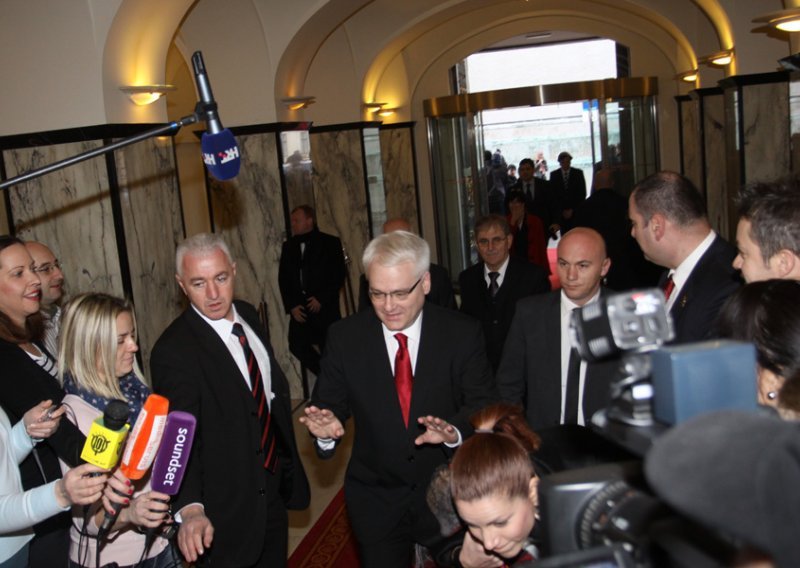 Josipović se sastao s načelnikom srpske vojske