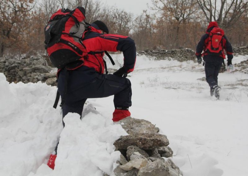 HGSS u Gruziji pomaže i unesrećenim ukrajinskim alpinistima?