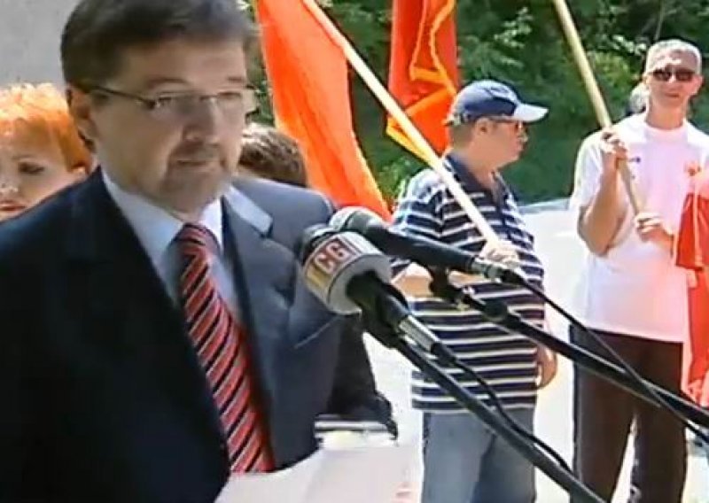 Crnogorski političar piskutavim glasom nasmijao sve