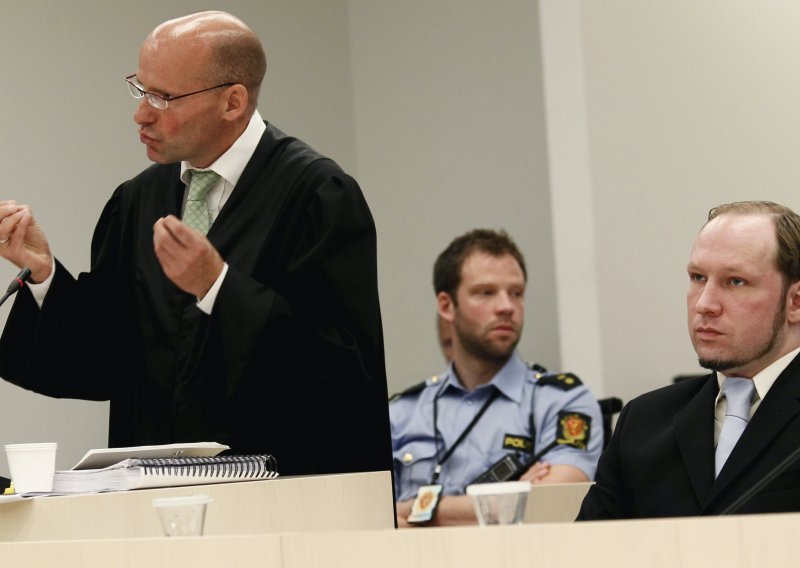 Breivik napao branitelja zadnjeg dana suđenja