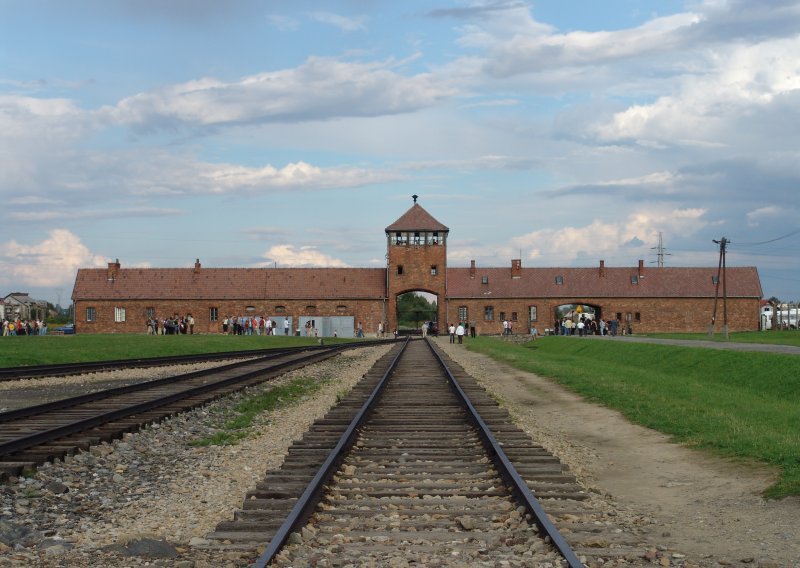 Direktor muzeja u Auschwitzu: Ponovo se rađa najgori populizam i ksenofobija
