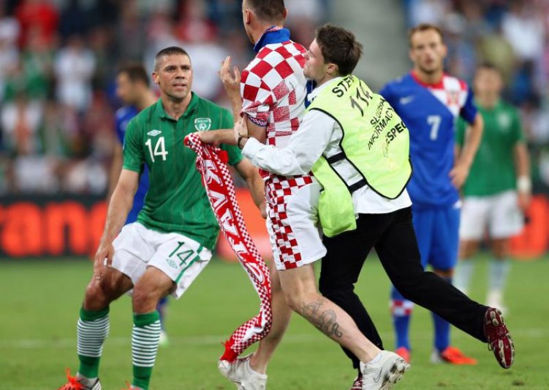 Uefa kažnjava Hrvatsku zbog postupaka huligana
