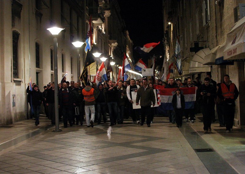 Udruga 'Sol zemlji' molila na Rivi za preobraćenje nevjernika