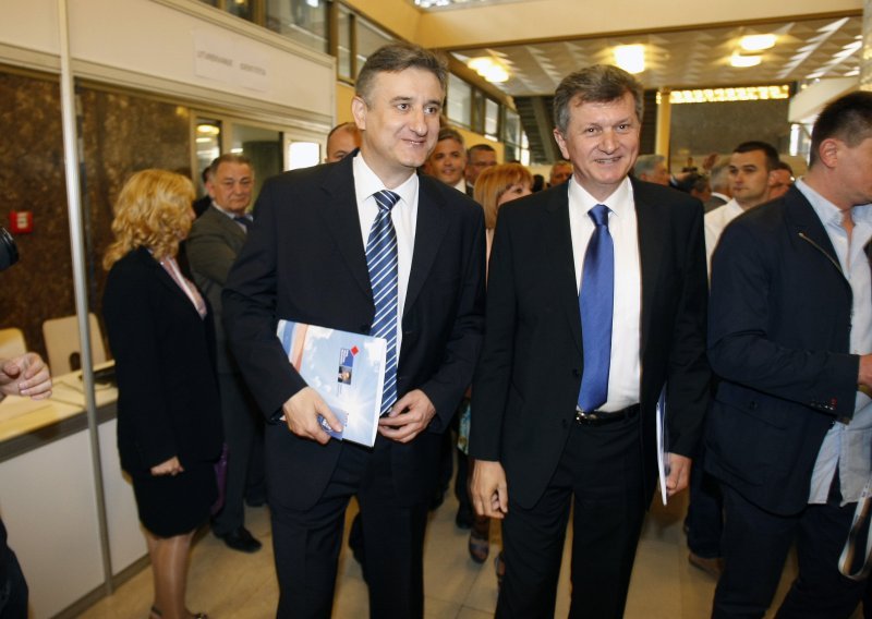 Karamarko, Kujundzic to compete in HDZ presidential runoff