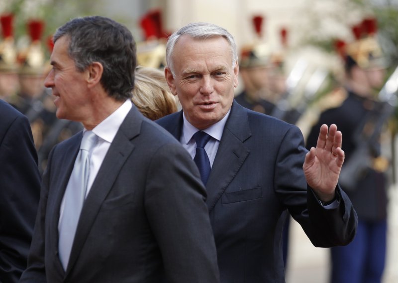 Jean-Marc Ayrault imenovan francuskim premijerom!