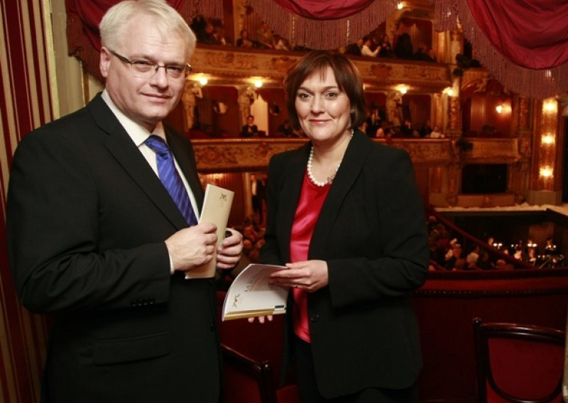 Hungarian Croats tell Josipovic their rights being reduced