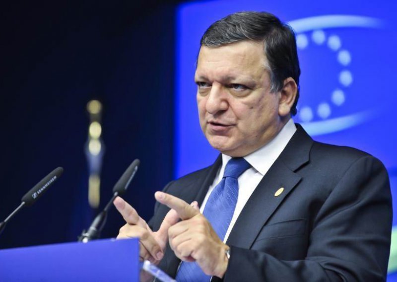 Barroso expects Slovenia to ratify Croatia-EU treaty on time