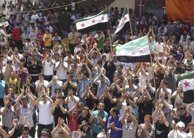 U Siriji otvorena birališta, 7.195 ljudi natječe se za 250 mjesta