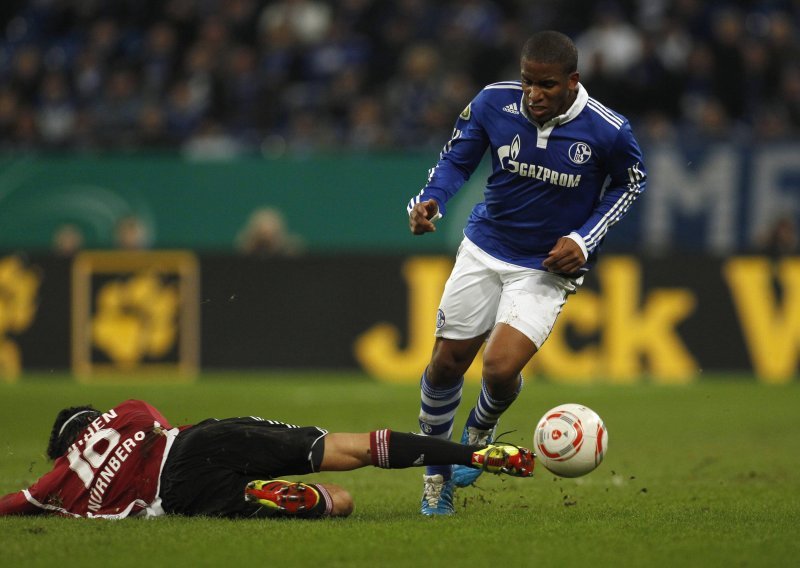 Peruanac Farfan i dalje vjeran Schalkeu