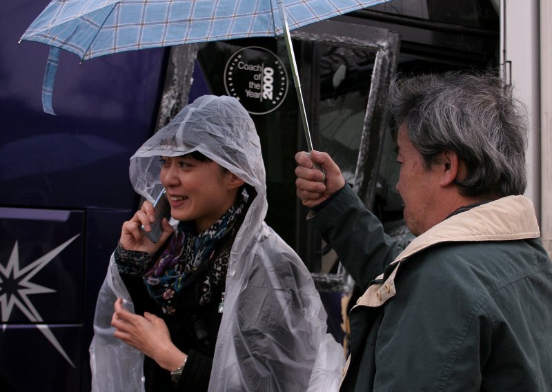 Japanski turisti lakše ozlijeđeni u sudaru