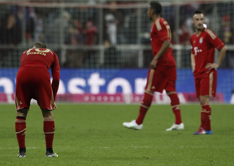 Bayern remizirao, Borussia može slaviti