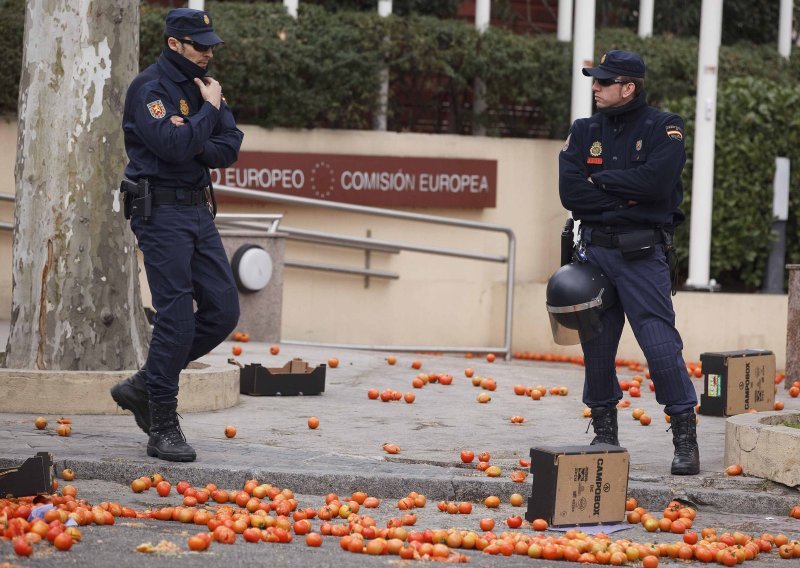 Za smrt Athleticova navijača kriva policija?