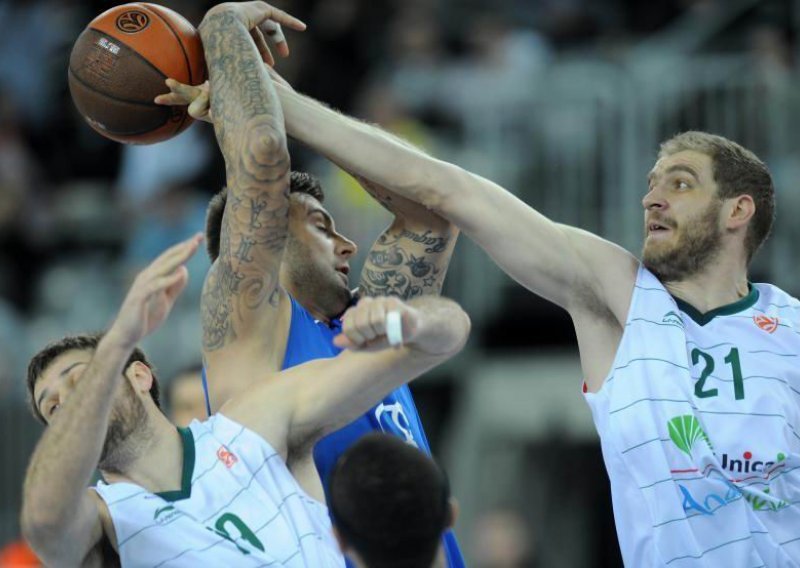 Luka Žorić nikad bolji ali Unicaja izgubila