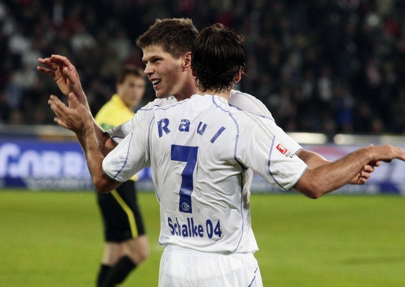 Huntelaar razmišlja o Schalkeu i hvali Raula