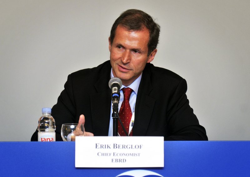EBRD predicts 'fragile recovery' from crisis
