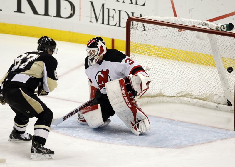 Crosby zabio drugu za redom, Malkin na 96 poena